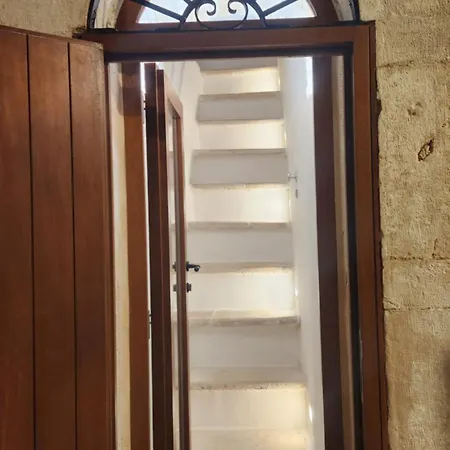 La Maison De Poupee バーリ