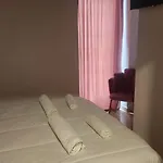 La Maison De Poupee